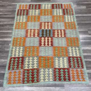 Maymana Kilim